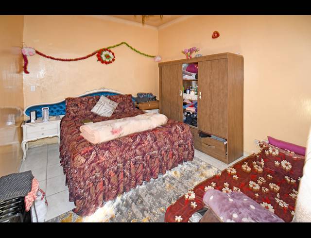 3 BEDROOM HOUSE FOR SALE IN MAYFAIR